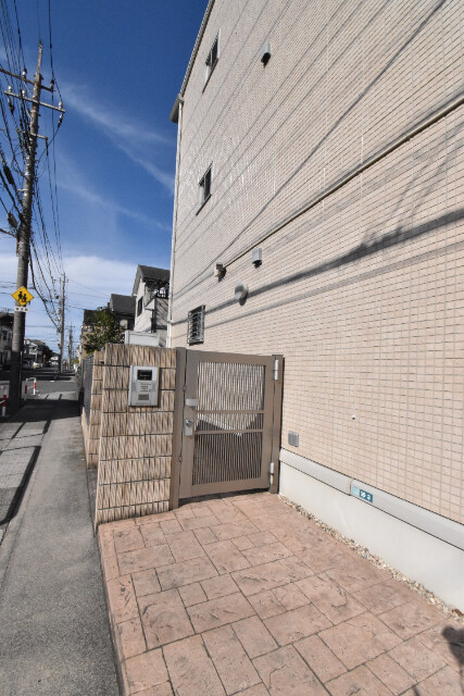 ��ʌ������s���W���ڂ̃A�p�[�g�̂��̑�