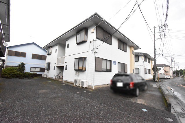 ��ʌ��������܎s������厚�쒆��523-1�̃A�p�[�g�̌����O��