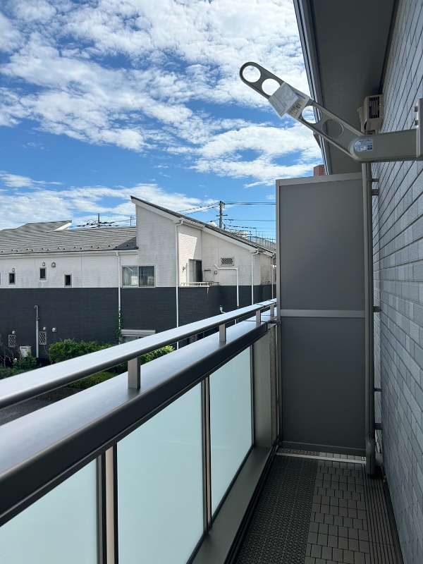 ��ʌ��������܎s�k����i���P���ڂ̃A�p�[�g�̃o���R�j�[