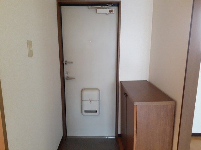 ��ʌ�����s���ԂR���ڂ̃}���V�����̌���