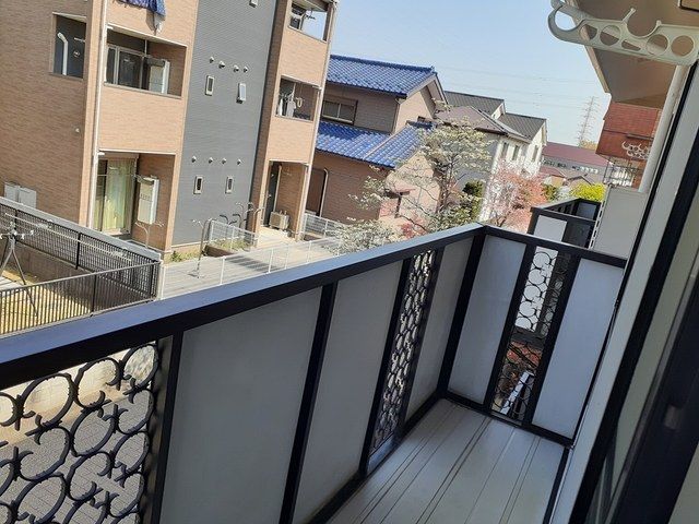 ��ʌ�����s���ԂR���ڂ̃}���V�����̃o���R�j�[