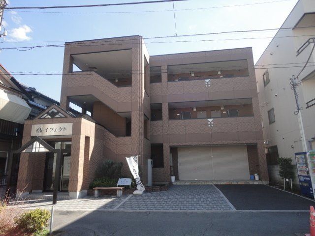 ��ʌ�����s�핽�P���ڂ̃}���V�����̌����O��