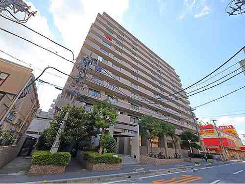 ��ʌ������s�h���Q���ڂ̃}���V�����̌����O��