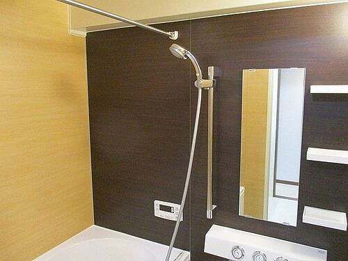 ��ʌ������s�h���Q���ڂ̃}���V�����̃o�X