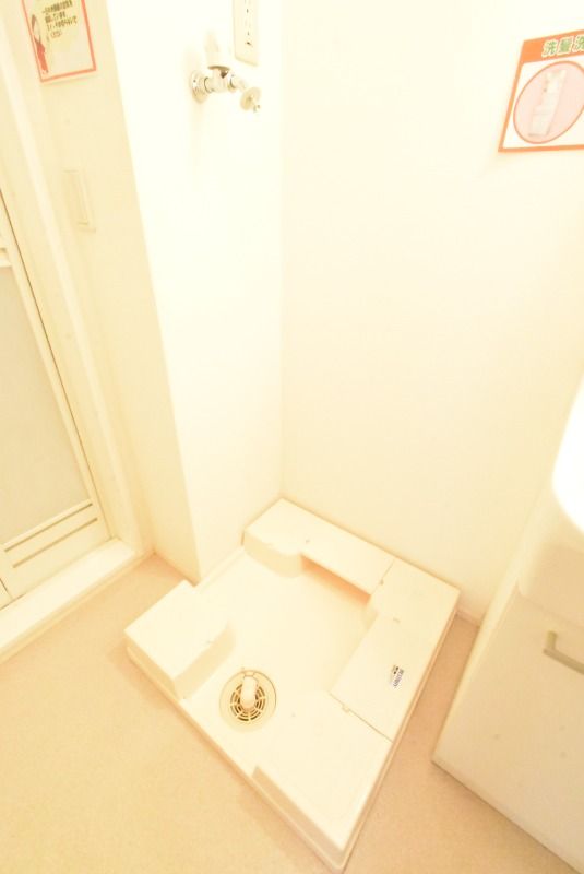 ��ʌ������s�ٓV�S���ڂ̃A�p�[�g�̂��̑��ݔ�