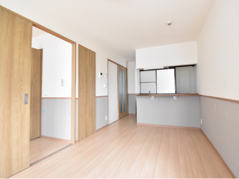 ��ʌ�����s�O�c�a�Q���ڂ̃}���V�����̋��ԁE���r���O