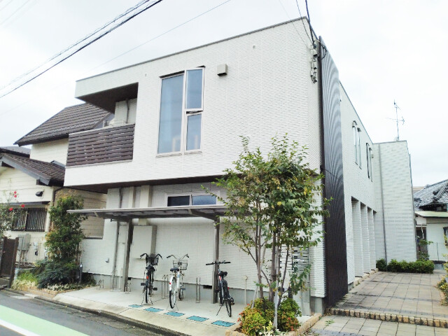 ��ʌ�����s�����R����11-19�̃}���V�����̌����O��