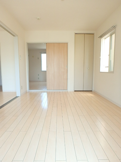 ��ʌ��������܎s������厚�쒆��̃A�p�[�g�̂��̑������E�X�y�[�X