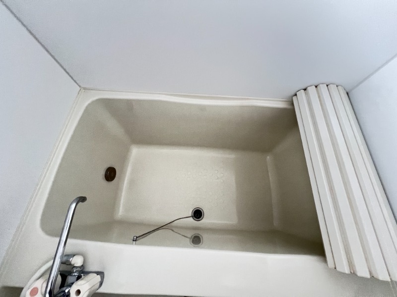 ��ʌ�����s������R���ڂ̃A�p�[�g�̃o�X