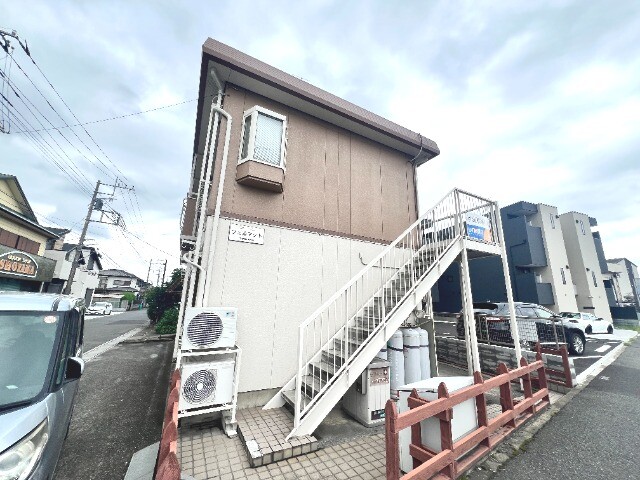 ��ʌ�����s�厚���s�̃A�p�[�g�̌����O��