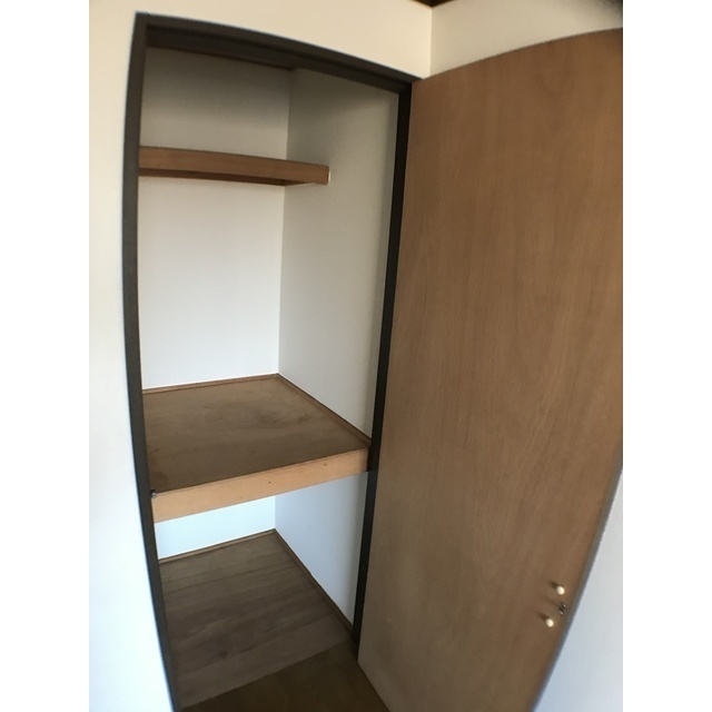 ��ʌ��������܎s��΋擌��΂R���ڂ̃}���V�����̂��̑��ݔ�