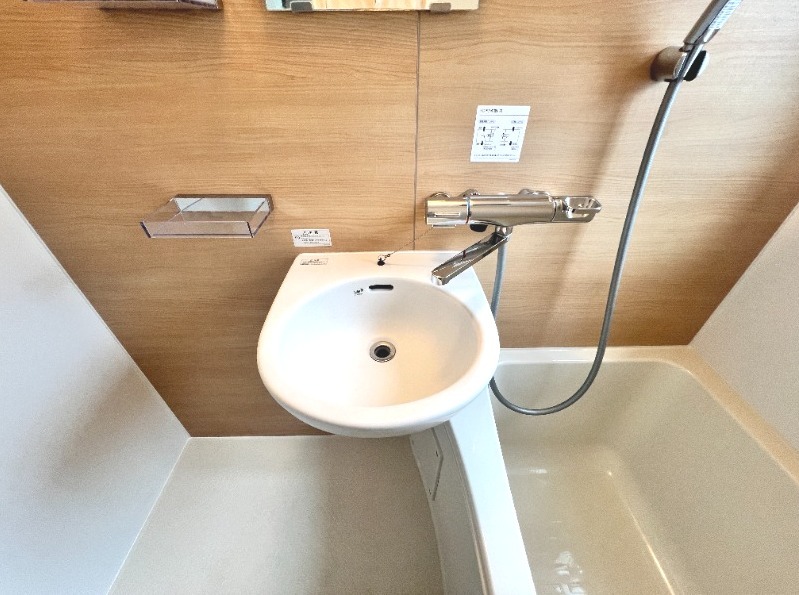 ��ʌ�����s�厚���s�̃A�p�[�g�̐��ʏ�