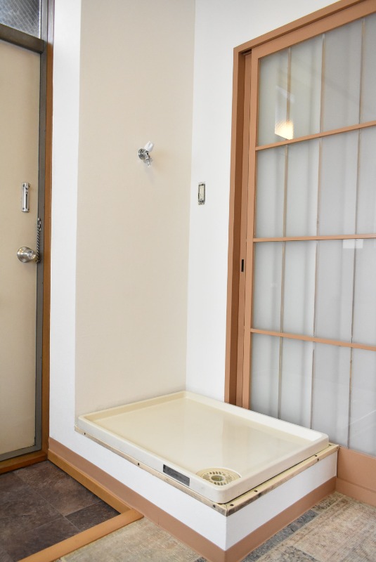 ��ʌ�����s�厚���s�̃A�p�[�g�̂��̑��ݔ�