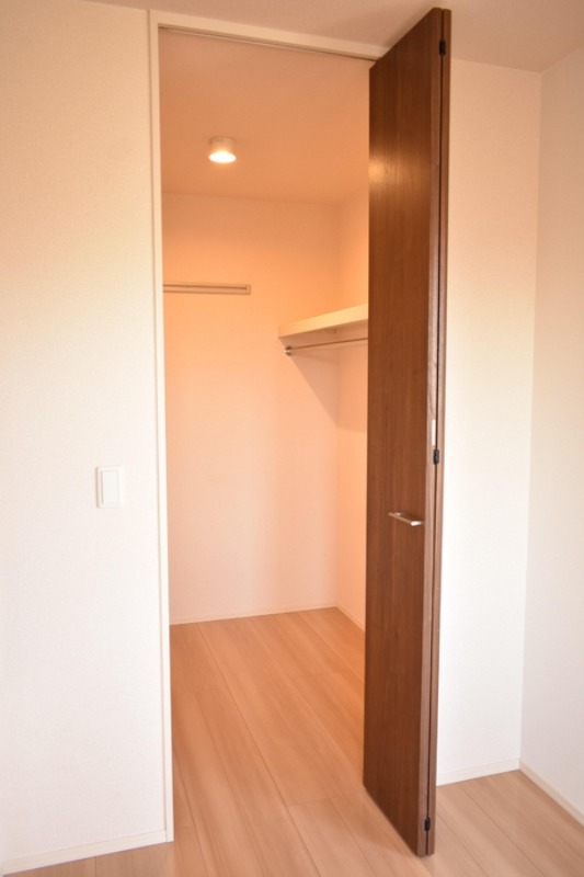 ��ʌ��������܎s�k��{�����Q���ڂ̃A�p�[�g�̎��[