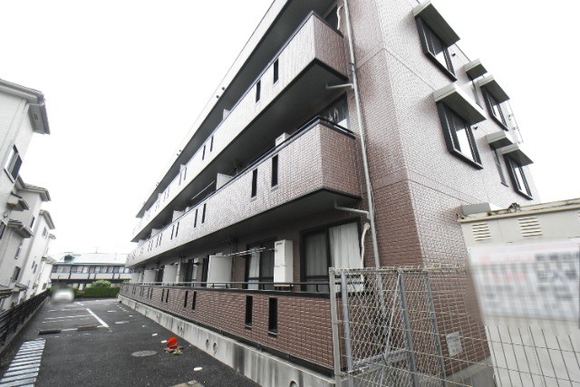 ��ʌ��������܎s���厚��J��1754-1�̃A�p�[�g�̌����O��