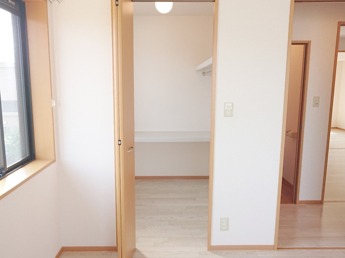 ��ʌ��������܎s���厚��J���̃A�p�[�g�̎��[