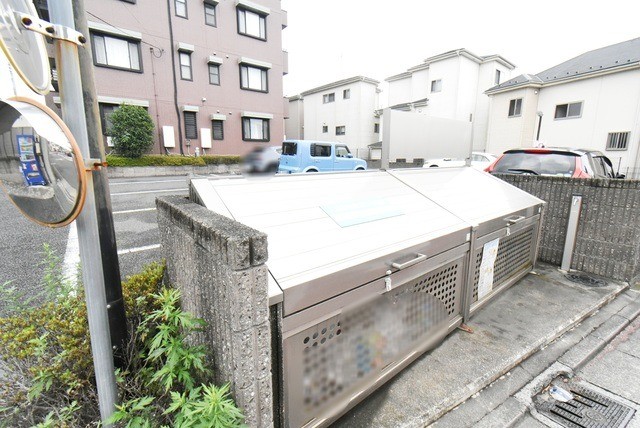 ��ʌ��������܎s���厚��J���̃A�p�[�g�̂��̑�