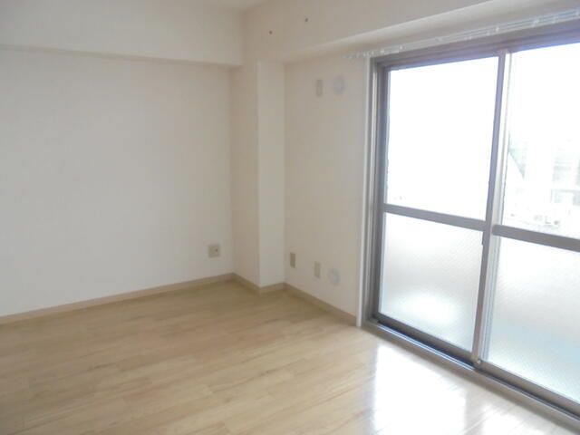 ��ʌ�����s������Q���ڂ̃}���V�����̂��̑������E�X�y�[�X