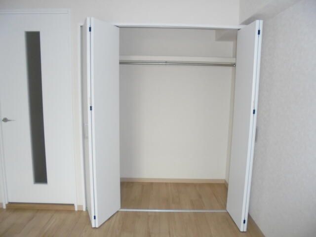 ��ʌ�����s������Q���ڂ̃}���V�����̎��[