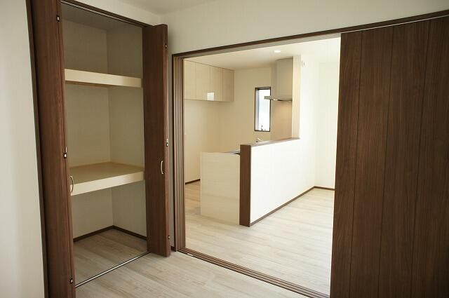 ��ʌ��������܎s�Y�a��k�Y�a�P���ڂ̃A�p�[�g�̎��[