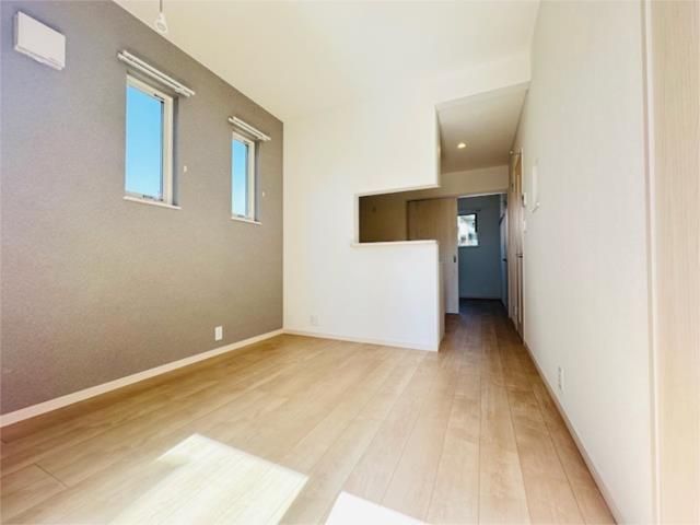 ��ʌ��z�J�s���z�J�P���ڂ̃A�p�[�g�̋����E���r���O