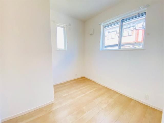 ��ʌ��z�J�s���z�J�P���ڂ̃A�p�[�g�̂��̑������E�X�y�[�X