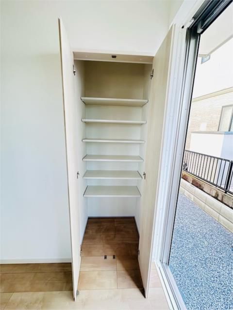 ��ʌ��z�J�s���z�J�P���ڂ̃A�p�[�g�̎��[