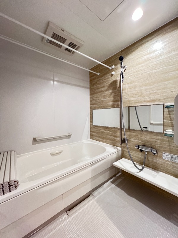 ��ʌ��������܎s�΋��Ԗ؂R���ڂ̃}���V�����̃o�X