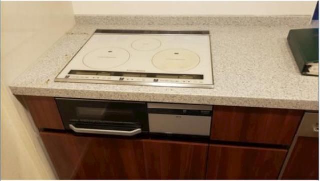 ��ʌ��������܎s�Y�a���ՂP�O���ڂ̃}���V�����̃L�b�`��