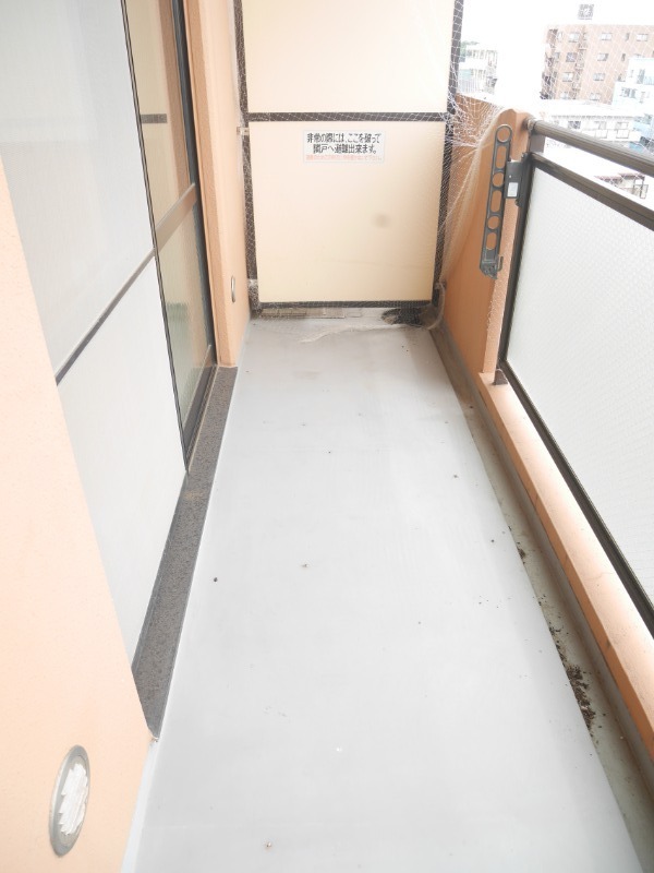 ��ʌ��������܎s�����擌��{�S���ڂ̃}���V�����̃o���R�j�[