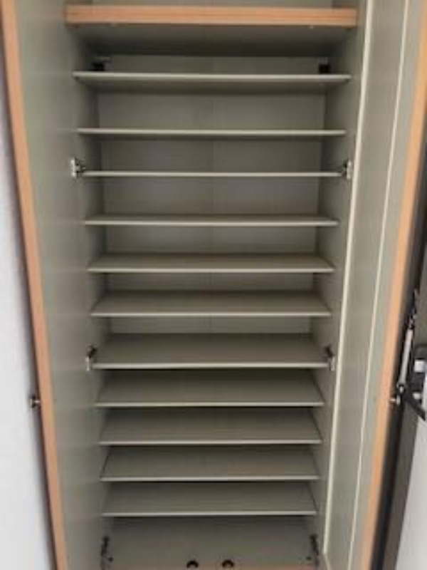 ��ʌ��������܎s�k�擌�听���Q���ڂ̃A�p�[�g�̎��[