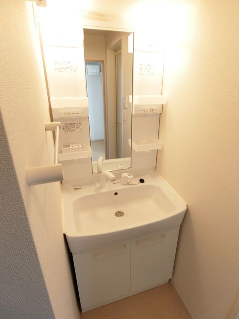 ��ʌ�����s�ܔԒ��̃A�p�[�g�̐��ʏ�