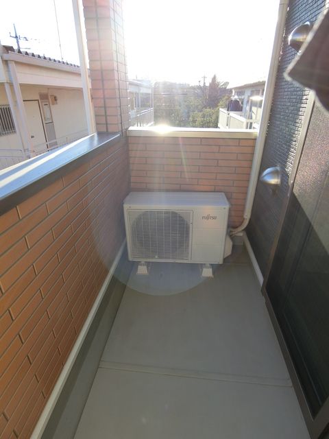 ��ʌ�����s�ܔԒ��̃A�p�[�g�̃o���R�j�[