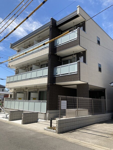 ��ʌ�����s�����Q����24-13�̃A�p�[�g�̌����O��