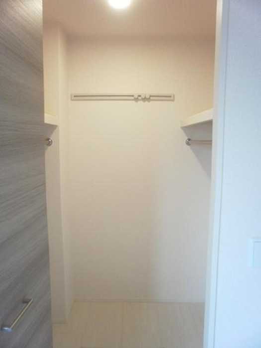 ��ʌ������s���v��̃A�p�[�g�̎��[