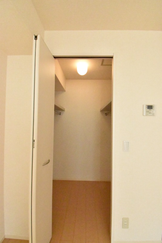 ��ʌ��z�J�s�J�����P���ڂ̃A�p�[�g�̎��[