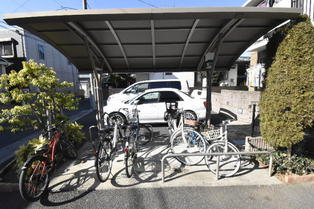 ��ʌ��������܎s��{��O���P���ڂ̃e���X�n�E�X�̂��̑�