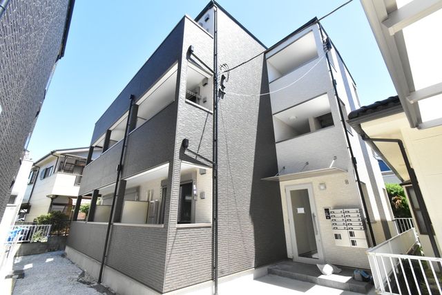 ��ʌ��������܎s�k����i���P����384-2�̃A�p�[�g�̌����O��