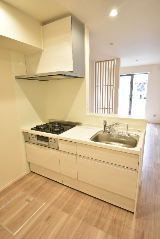 ��ʌ��������܎s��{�捂�@���Q���ڂ̃}���V�����̃L�b�`��