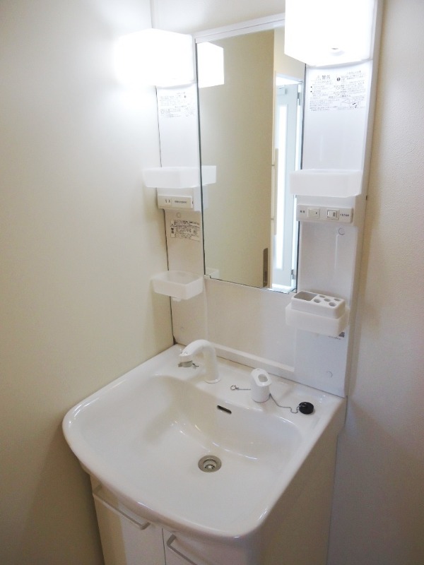 ��ʌ��������܎s������厚�쒆��̃A�p�[�g�̐��ʏ�