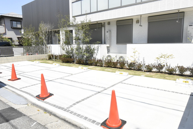 ��ʌ��������܎s��{�捂�@���Q���ڂ̃}���V�����̒��ԏ�