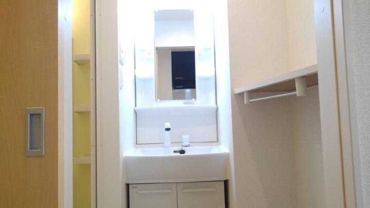 ��ʌ������s���v��̃A�p�[�g�̐��ʏ�