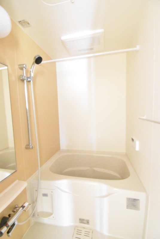 ��ʌ��������܎s�΋揼�؂Q���ڂ̃A�p�[�g�̃o�X