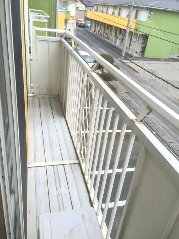 ��ʌ��������܎s��΋搼���̃A�p�[�g�̃o���R�j�[