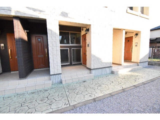 ��ʌ��������܎s�΋揼�؂Q���ڂ̃A�p�[�g�̃G���g�����X