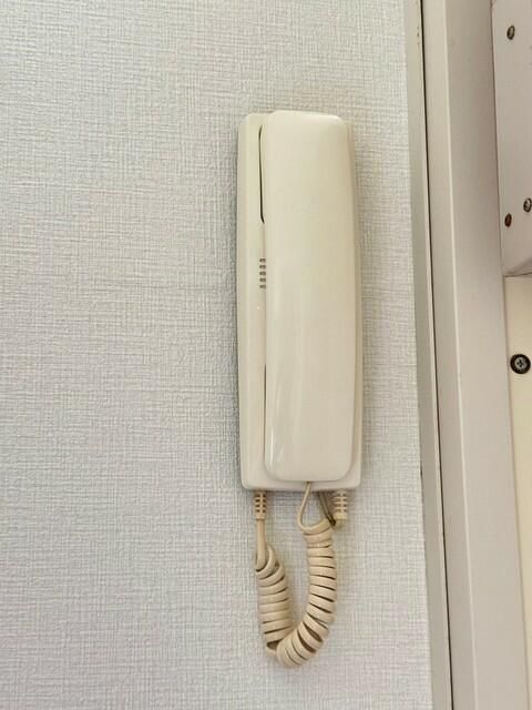 ��ʌ��������܎s�����擌��{�U���ڂ̃A�p�[�g�̂��̑��ݔ�