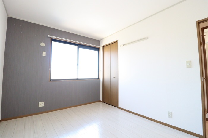 ��ʌ��������܎s��{��O���S���ڂ̃A�p�[�g�̂��̑������E�X�y�[�X