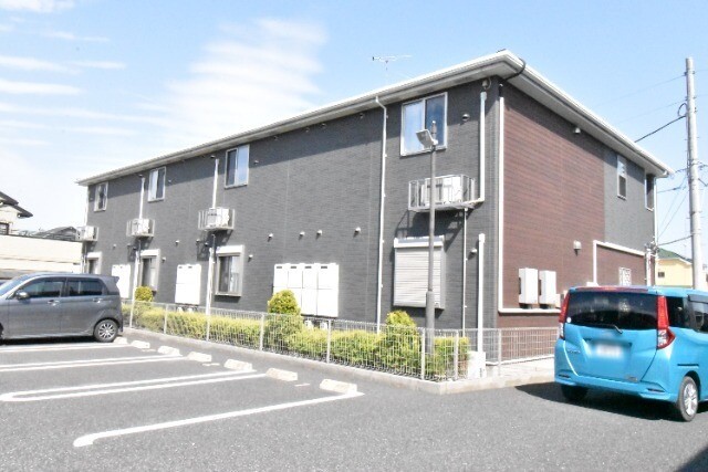 ��ʌ��������܎s�΋�厚���1476-1�̃A�p�[�g�̌����O��