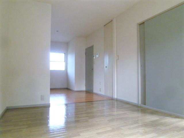 ��ʌ�����s���ԂP���ڂ̃A�p�[�g�̂��̑������E�X�y�[�X