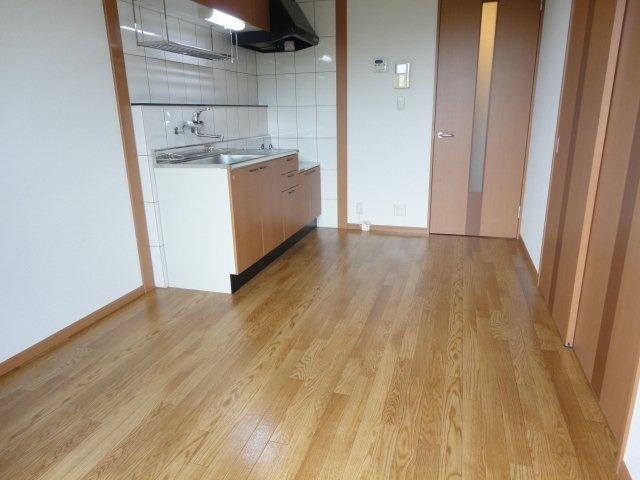 ��ʌ�����s�厚������̃}���V�����̋��ԁE���r���O